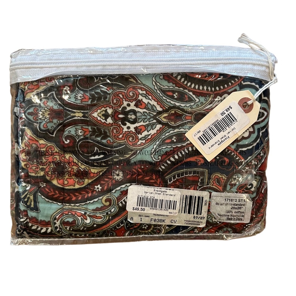 New Frontgate Dorian Paisley Reversible Standard Size Pillow Sham 20x26